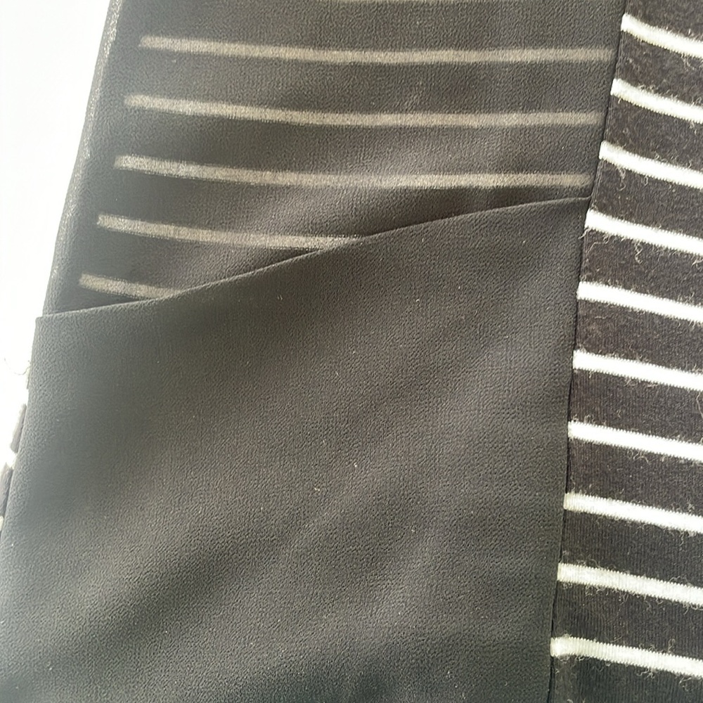 VERTIGO BLK/WH TANK TOP - Picture 4 of 10
